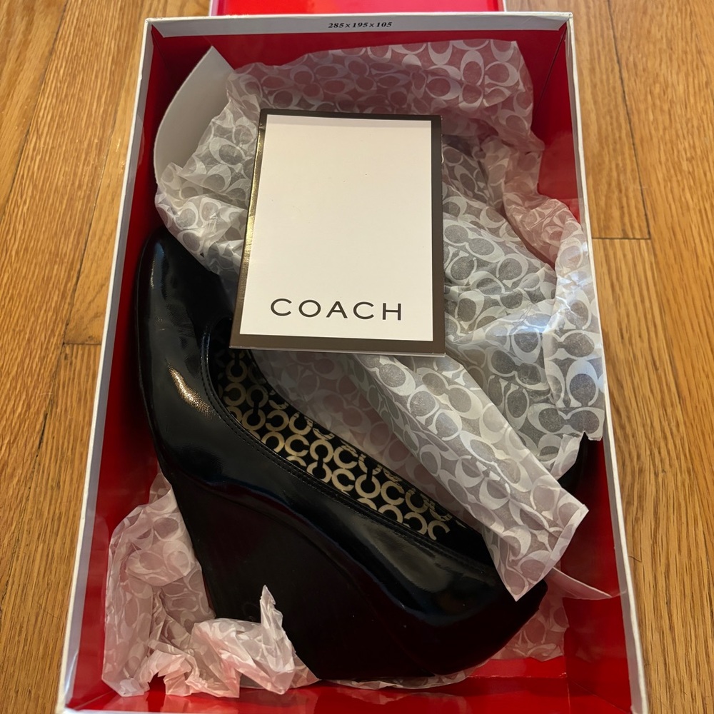 Coach Wedges - Picture 1 of 9